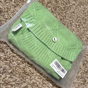 Light green super soft dog turtleneck sweater (L) - NWOT